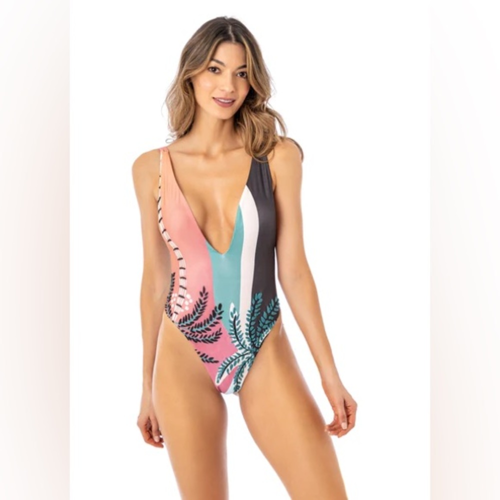 NWT Aloha View Zoe Classic One Piece - MED